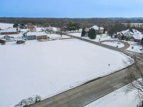 1007 Country Lane Bourbonnais IL 60914