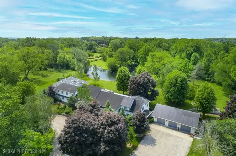 153 Algonquin Road Barrington Hills IL 60010