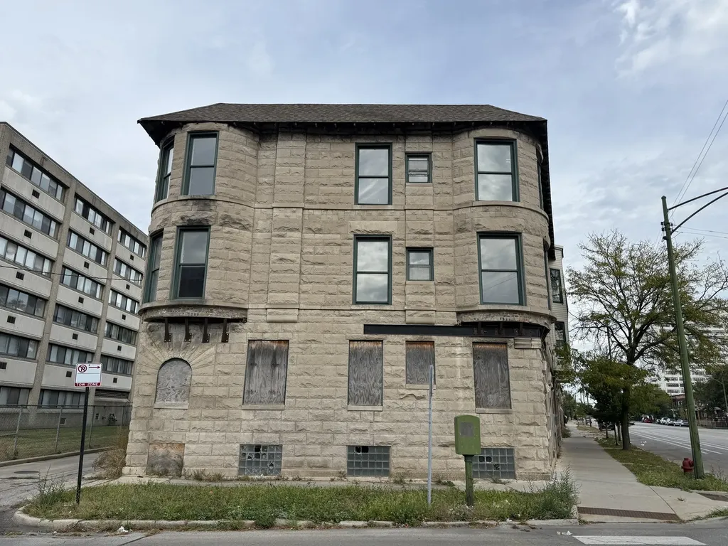 7156 South Vincennes Avenue Chicago IL 60621