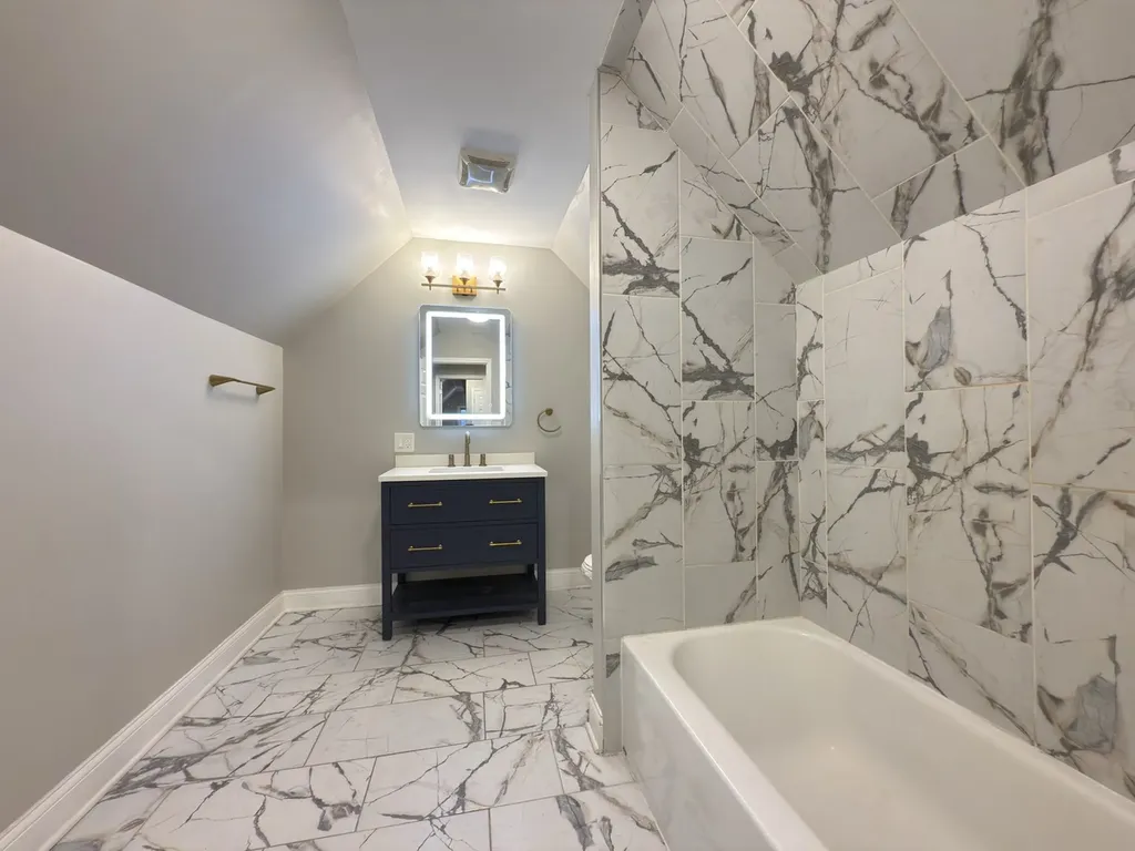 11322 South Normal Avenue Chicago IL 60628