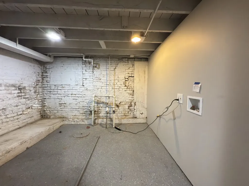 11322 South Normal Avenue Chicago IL 60628
