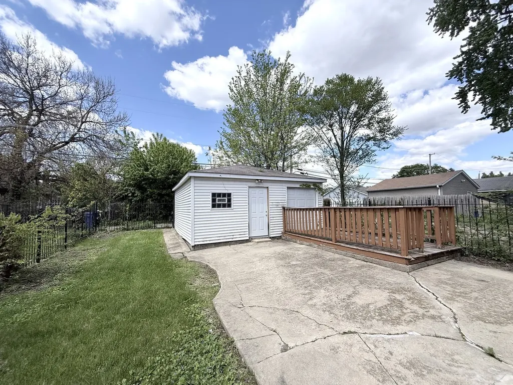 11322 South Normal Avenue Chicago IL 60628