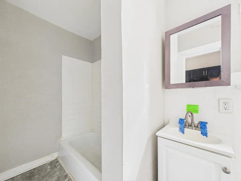11540 South Yale Avenue Chicago IL 60628