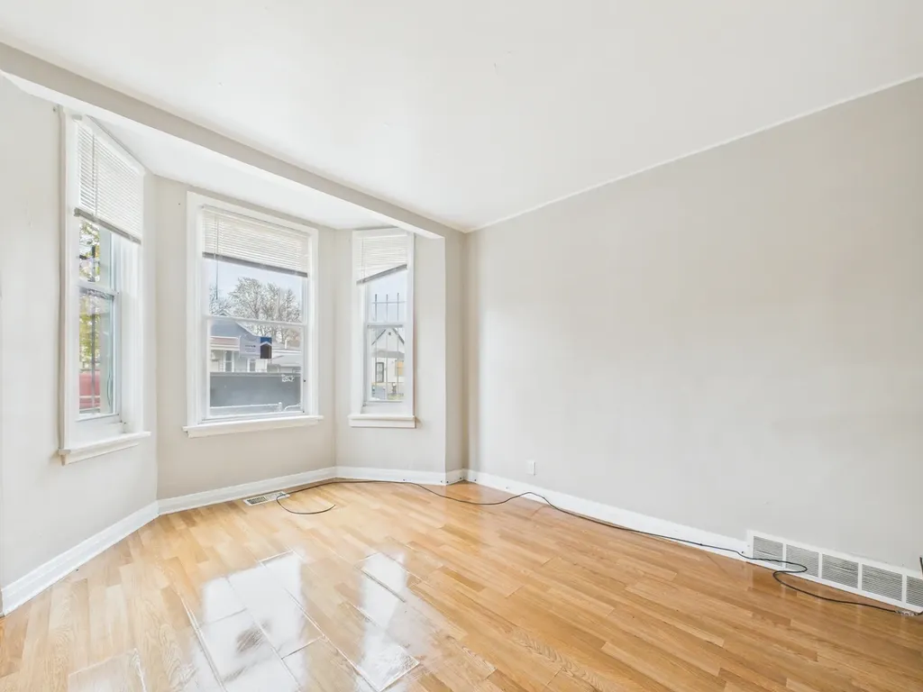 11540 South Yale Avenue Chicago IL 60628