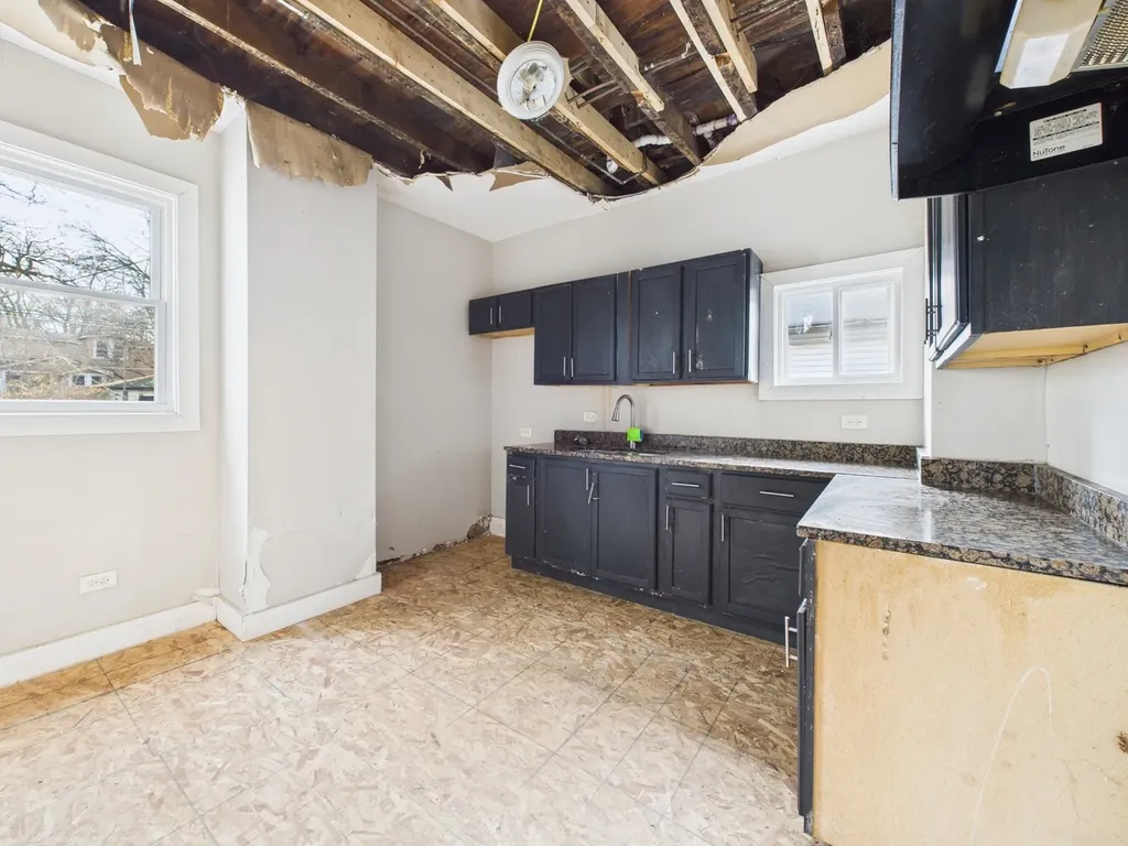 11540 South Yale Avenue Chicago IL 60628
