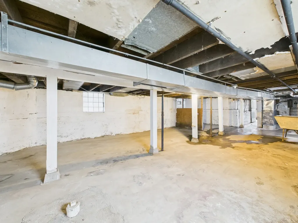 11540 South Yale Avenue Chicago IL 60628