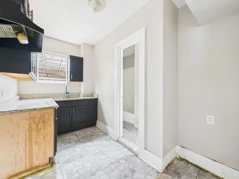 11540 South Yale Avenue Chicago IL 60628