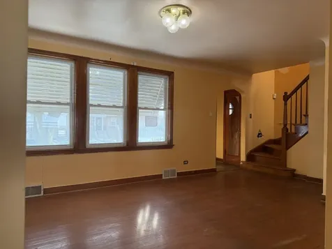 9134 South Paxton Avenue Chicago IL 60617