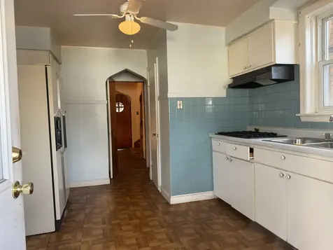 9134 South Paxton Avenue Chicago IL 60617
