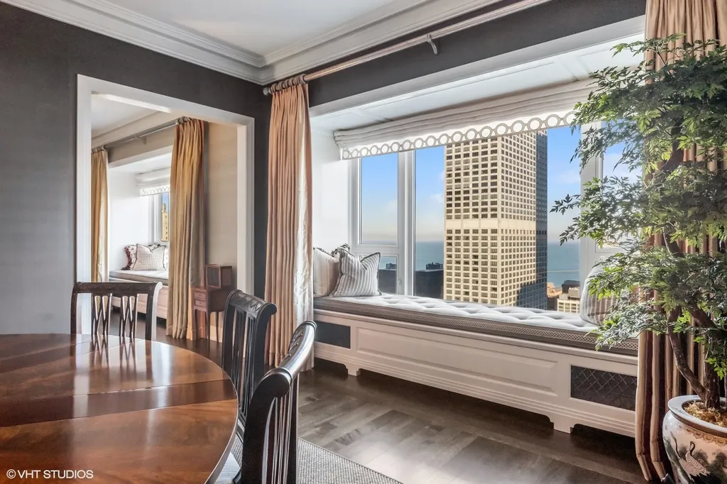 800 North Michigan Avenue Chicago IL 60611