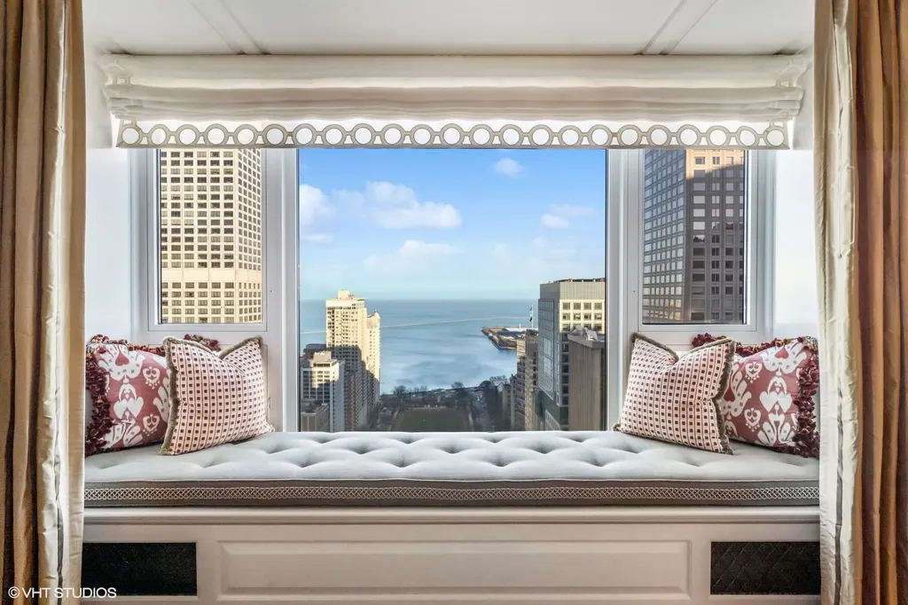 800 North Michigan Avenue Chicago IL 60611