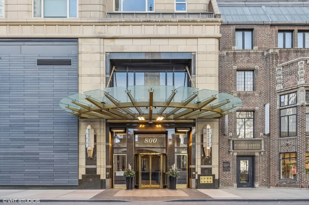 800 North Michigan Avenue Chicago IL 60611