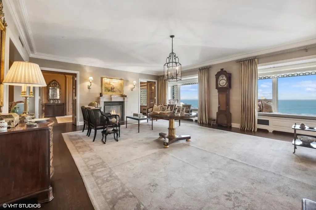 800 North Michigan Avenue Chicago IL 60611