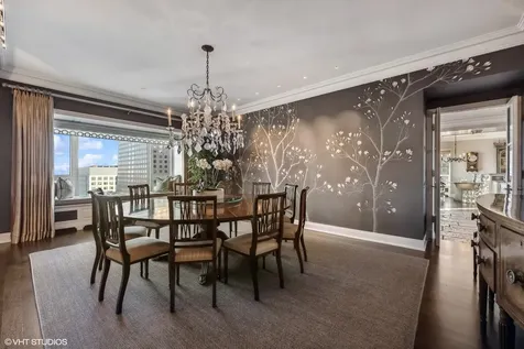800 North Michigan Avenue Chicago IL 60611