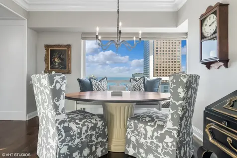 800 North Michigan Avenue Chicago IL 60611