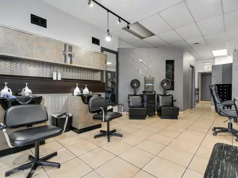 5924 West Lawrence Avenue Chicago IL 60630