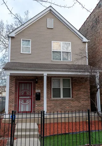 1525 South Lawndale Avenue Chicago IL 60623