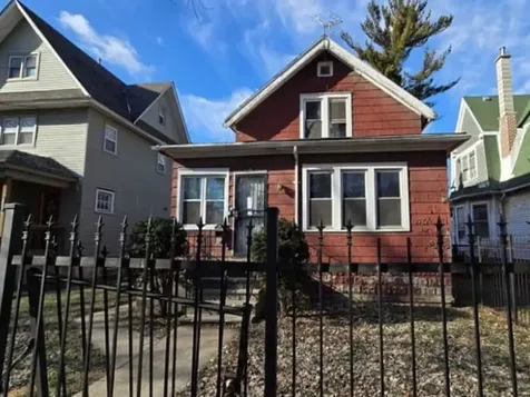 15612 Turlington Avenue Harvey IL 60426