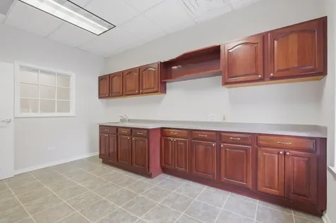 6475 Washington Street Gurnee IL 60031