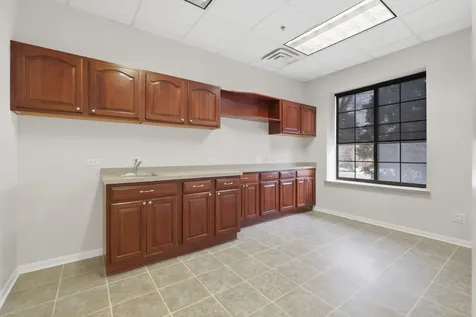 6475 Washington Street Gurnee IL 60031