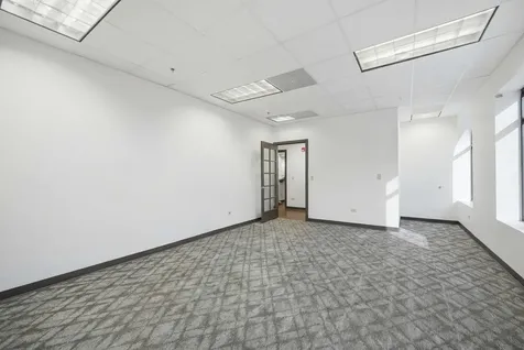 6475 Washington Street Gurnee IL 60031
