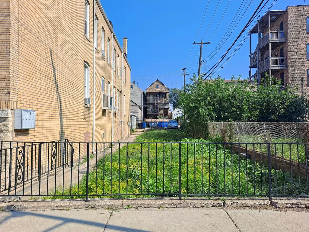 1012 West 32nd Place Chicago IL 60608