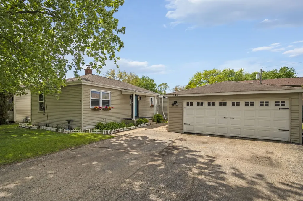 159 Josephine Avenue South Elgin IL 60177