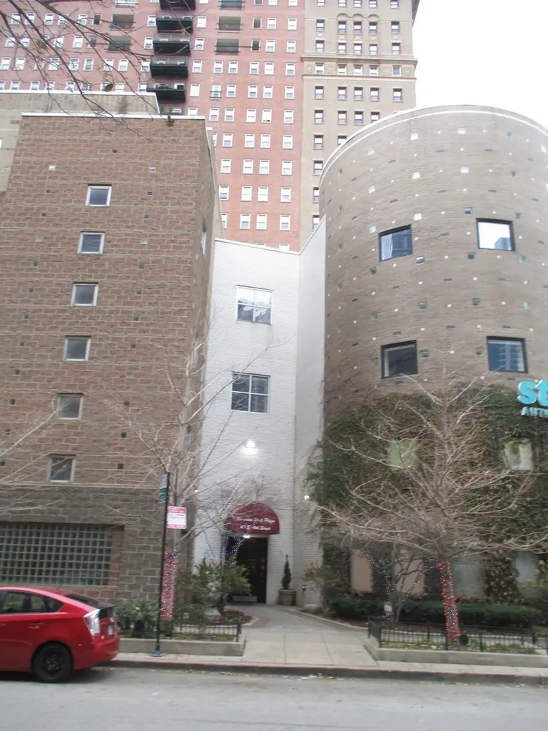 40 East 9th Street Chicago IL 60605
