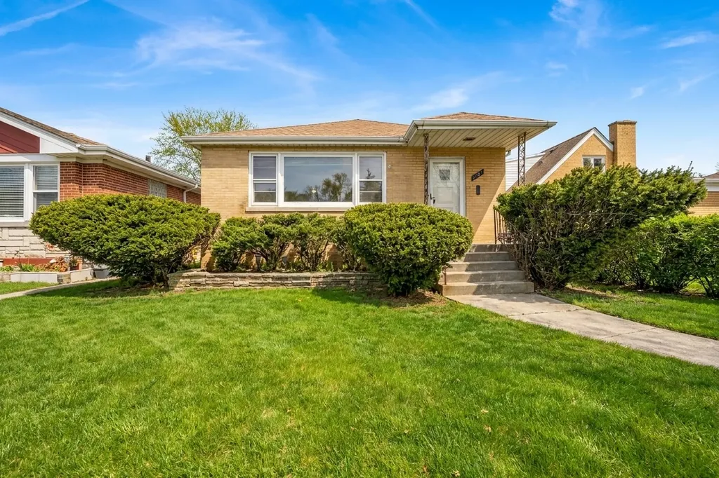 5265 West Devon Avenue Chicago IL 60646