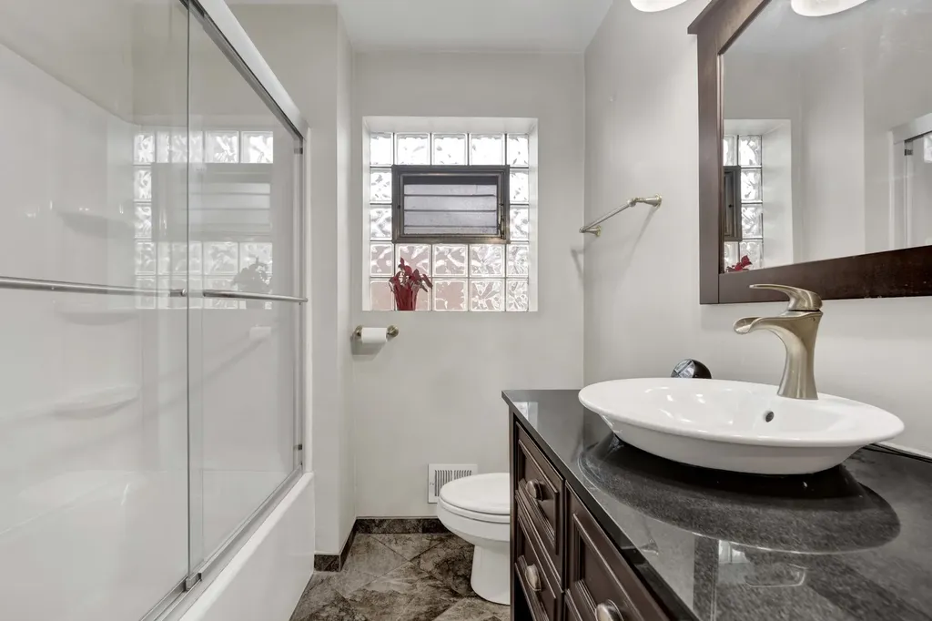5265 West Devon Avenue Chicago IL 60646