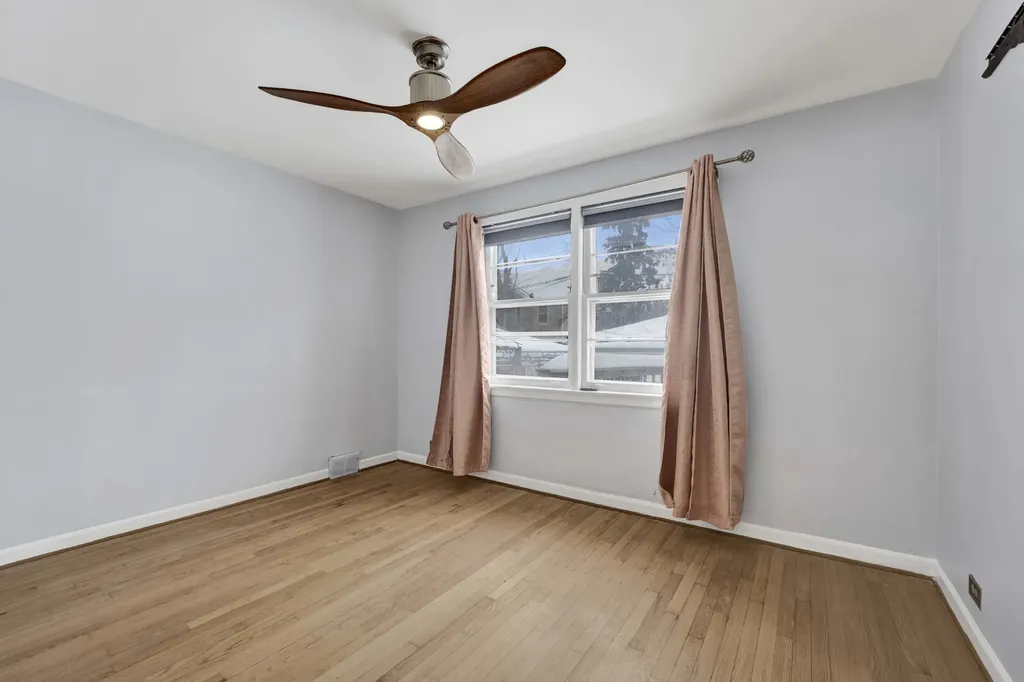 5265 West Devon Avenue Chicago IL 60646