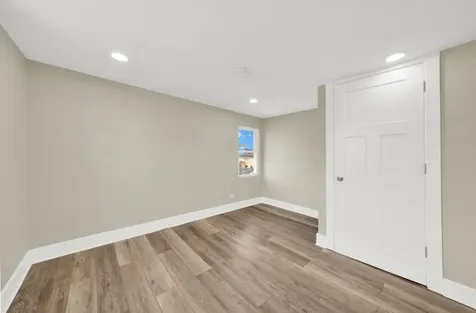 12565 Irving Avenue Blue Island IL 60406