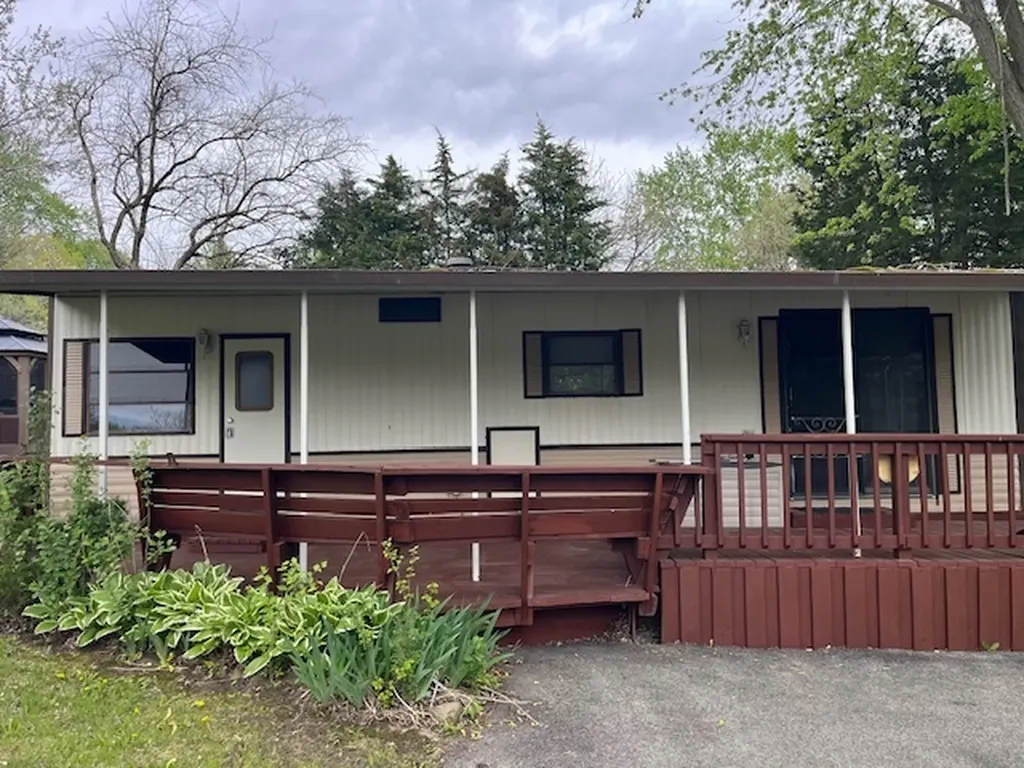 2795 East 28th Lot 23 Road Seneca IL 61360