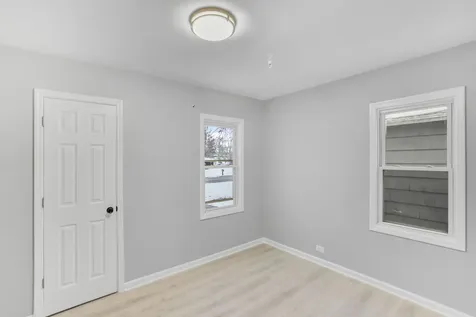 3250 186TH Street Lansing IL 60438