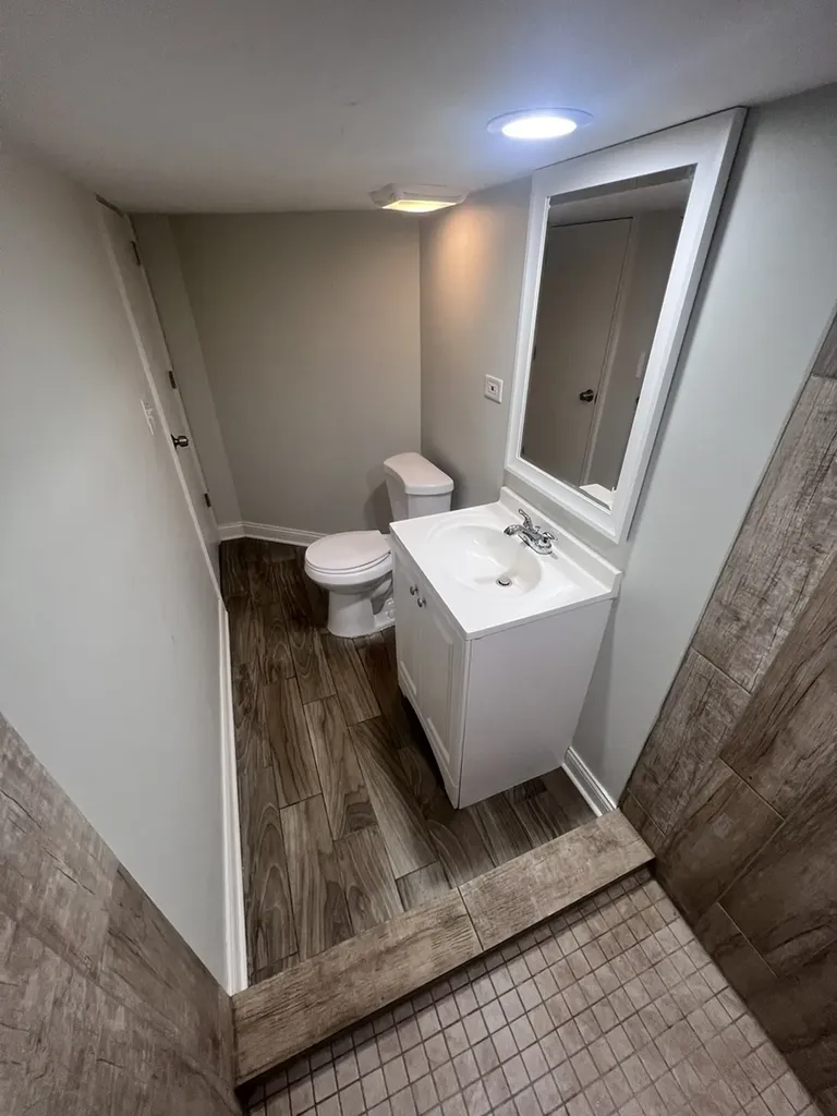 937 East 84th Place Chicago IL 60619