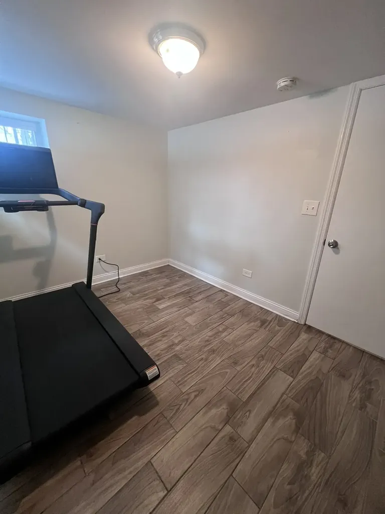 937 East 84th Place Chicago IL 60619