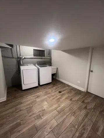937 East 84th Place Chicago IL 60619