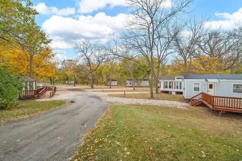 2795 East 28th Lot 1409 Road Seneca IL 61360