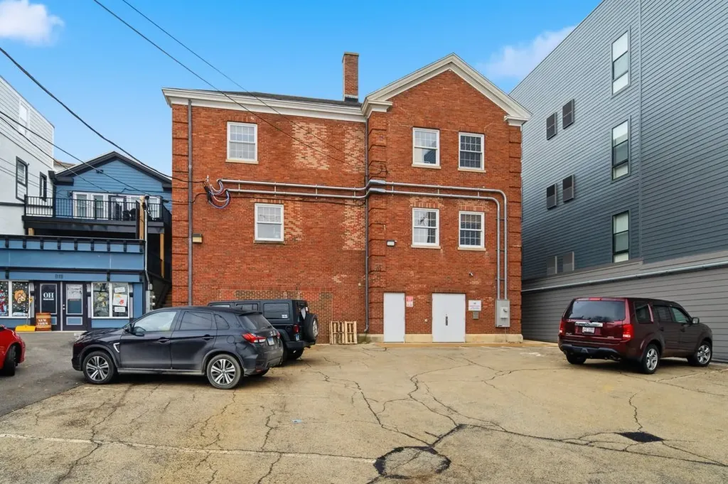 921 South State Street Lockport IL 60441