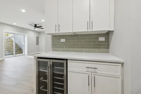 302 Hughes Avenue Lockport IL 60441