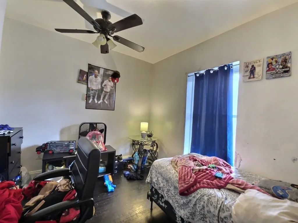3929 West Van Buren Street Chicago IL 60624
