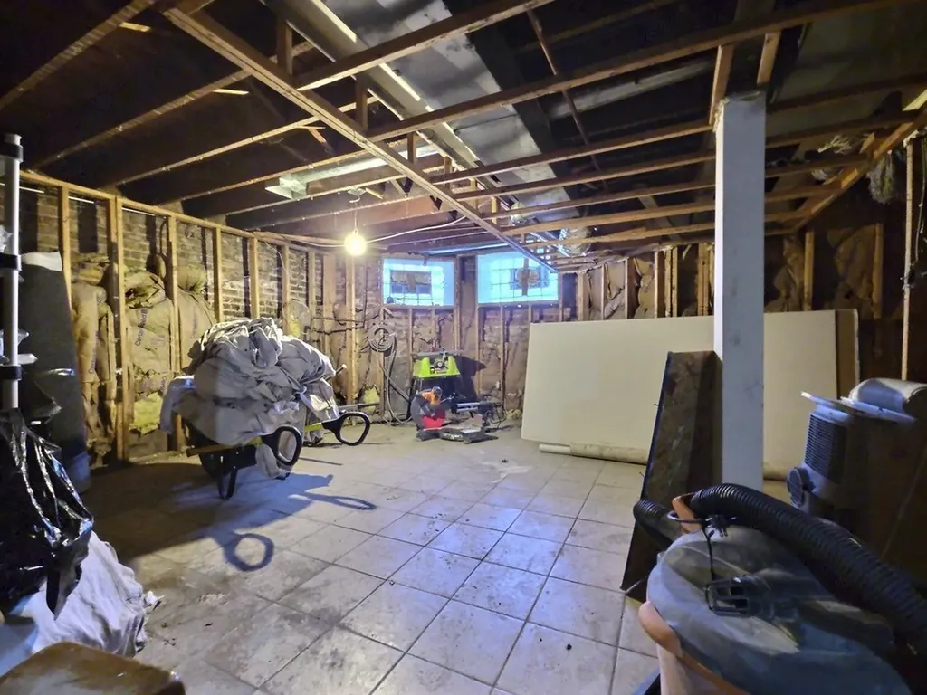 3929 West Van Buren Street Chicago IL 60624