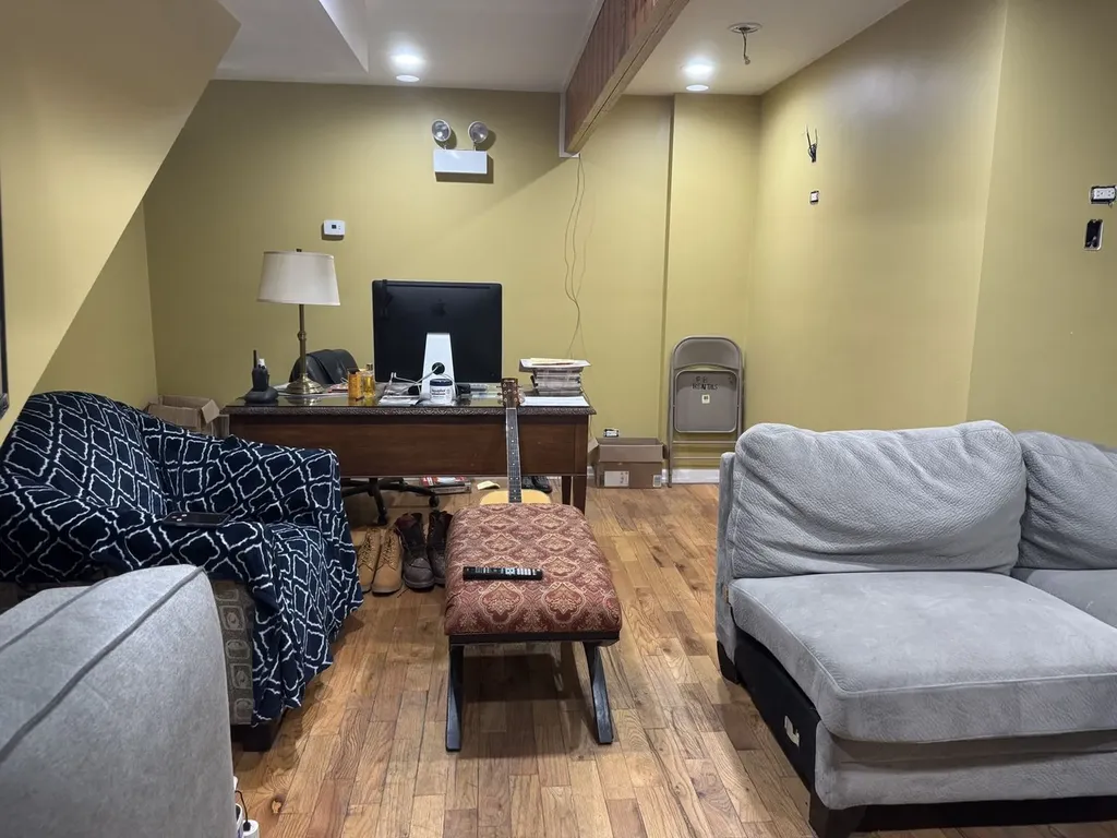 4519 West Lake Street Chicago IL 60624