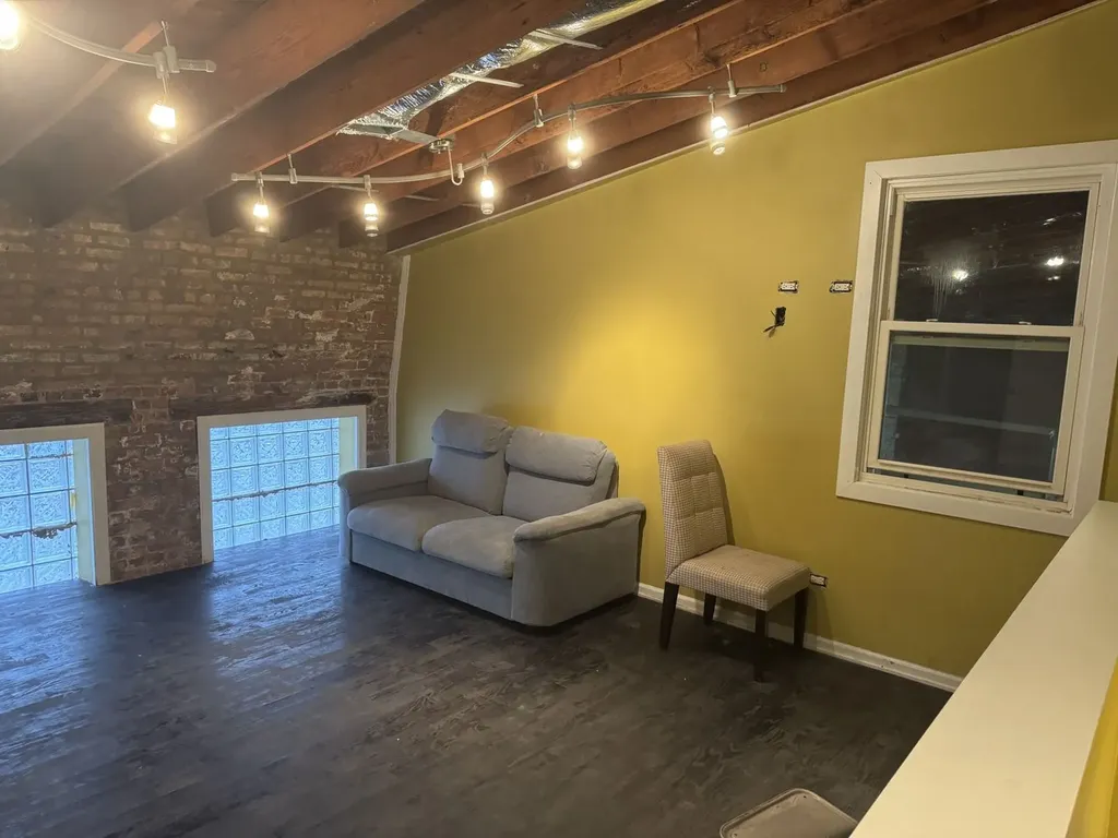 4519 West Lake Street Chicago IL 60624