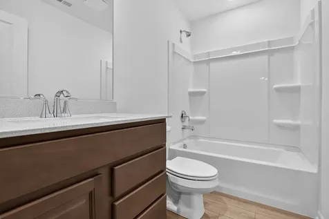 1221 Glenmont Street Algonquin IL 60102