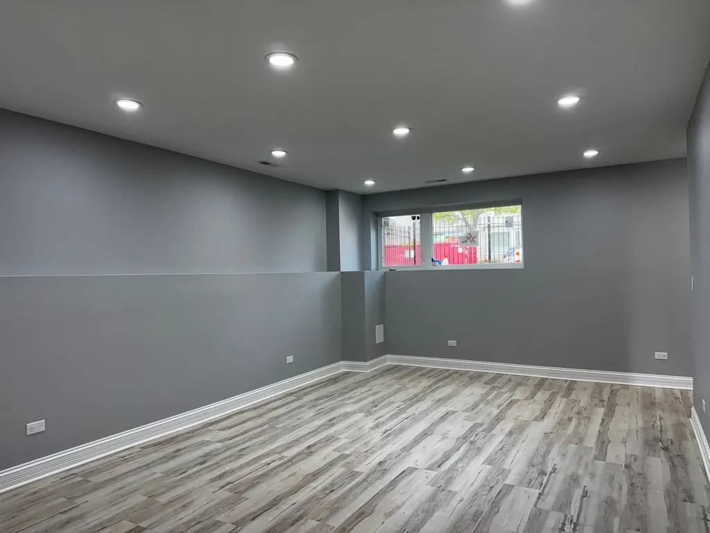 5027 South Indiana Avenue Chicago IL 60615
