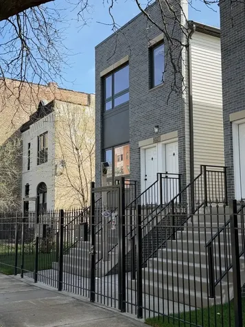 5027 South Indiana Avenue Chicago IL 60615