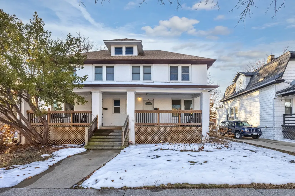 1118 South 7th Avenue Maywood IL 60153
