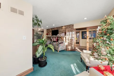 8200 West 95 Street Hickory Hills IL 60457
