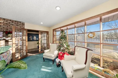 8200 West 95 Street Hickory Hills IL 60457